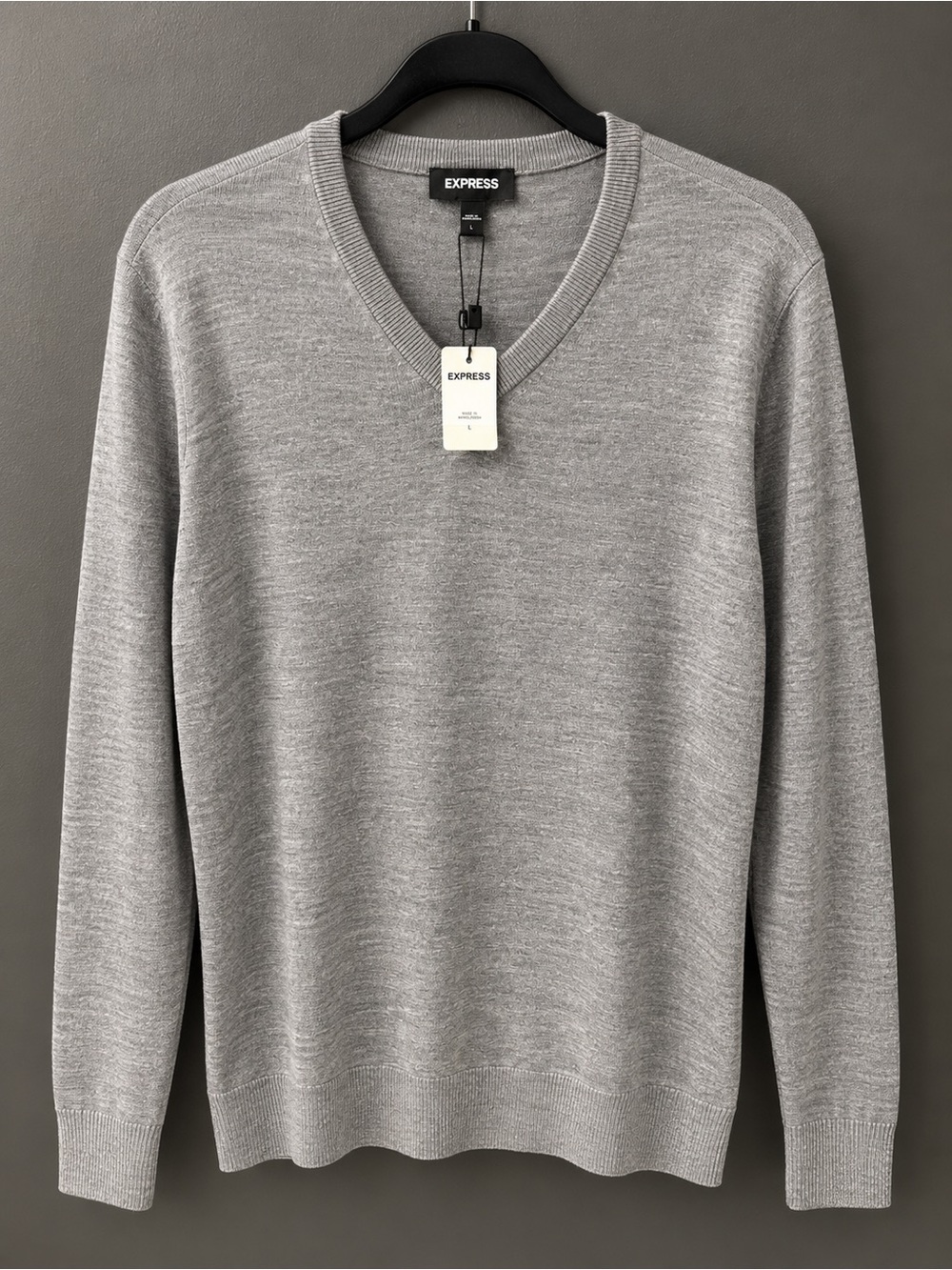 Express Men’s Large 100% Merino Wool Gray V Neck Sweater NWT